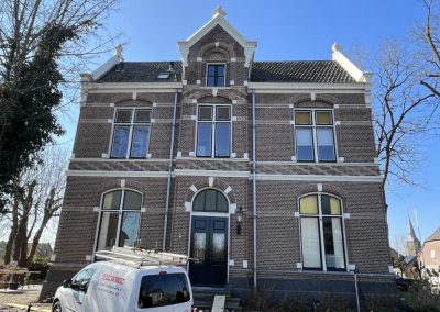 Bengglas geplaatst bij monumentale woning