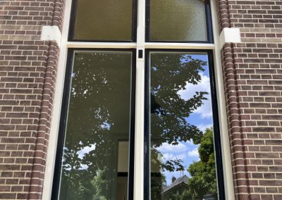 Bengglas geplaatst bij monumentale woning